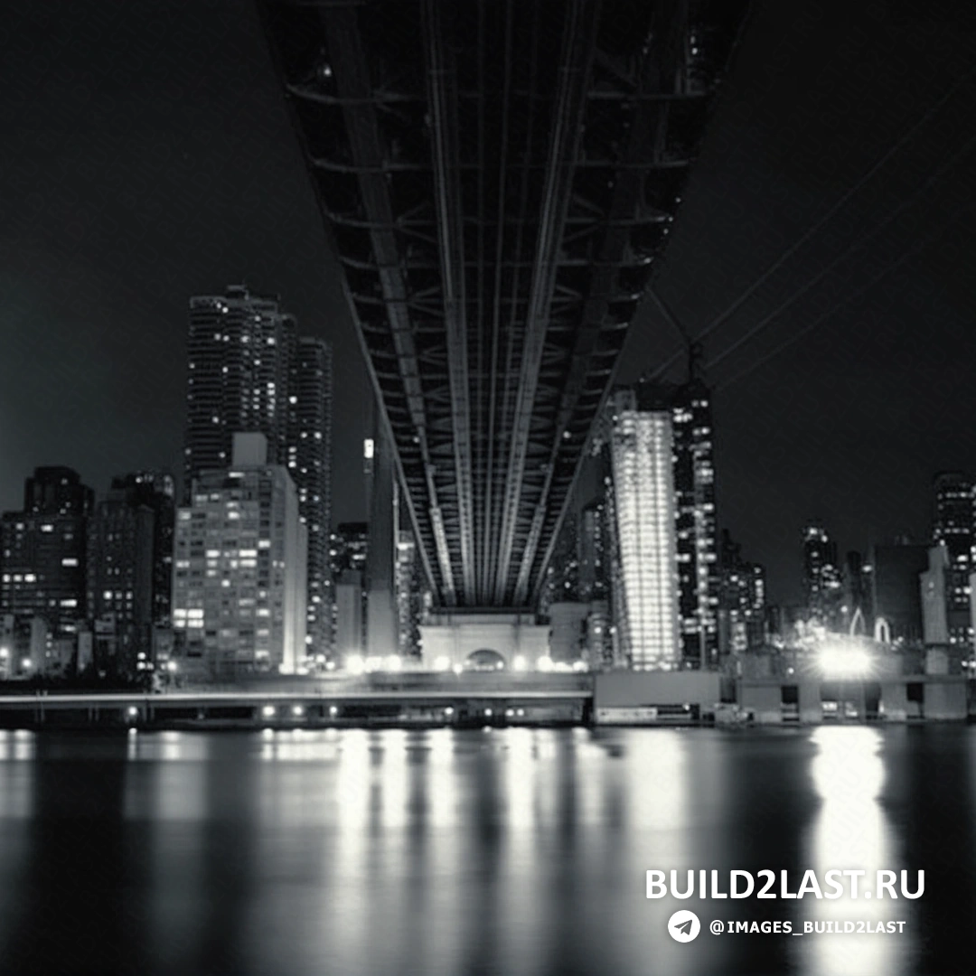 Летний день в Бруклинском парке с людьми, отдыхающими на траве