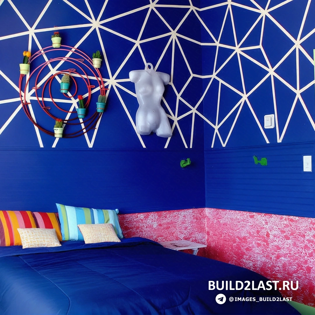 Лобби отеля Playland с уникальным дизайнерским оформлением и яркими акцентами